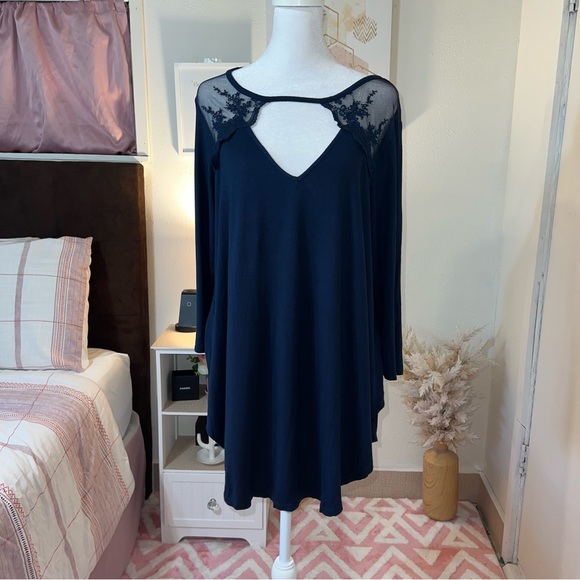 Torrid blouse - Picture 1 of 8